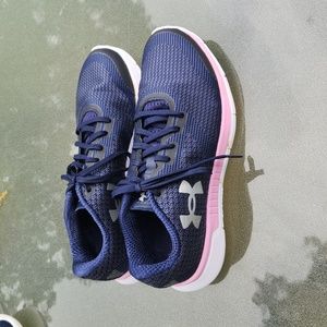 UNDER ARMOUR ▪︎ Charged Women's Sneakers, Navy Blue, Size 8.5, Like New